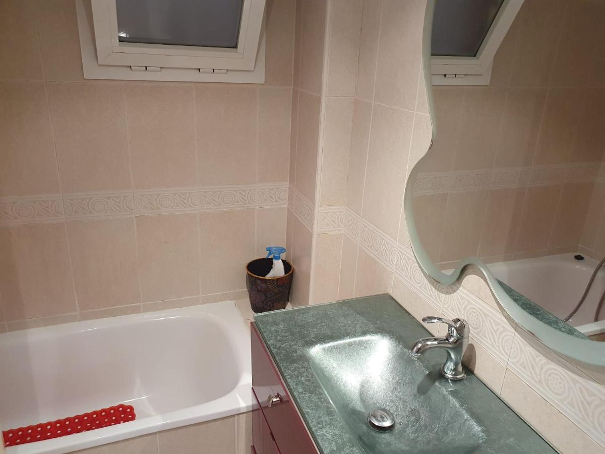 Newly Renovated Two Bedrooms Apartment In Villa Marina Benidorm Buitenkant foto